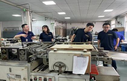 Hyundai (Jiangsu) Construction Machinery Co., Ltd. melawat kilang Headman